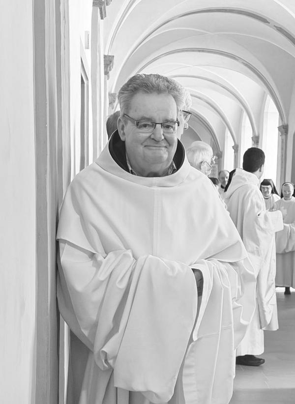 Herr, gib ihm die ewige Ruhe! 